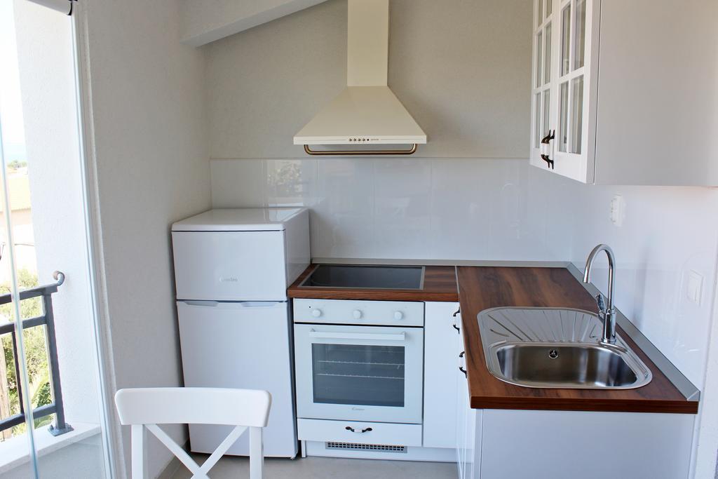 Apartman Adriona With Parking