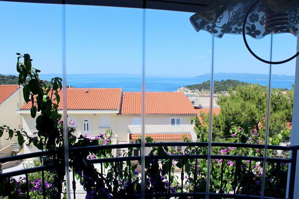 Adriona With Parking Makarska
